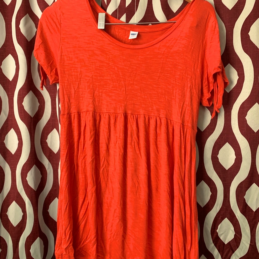 Loose maternity top
